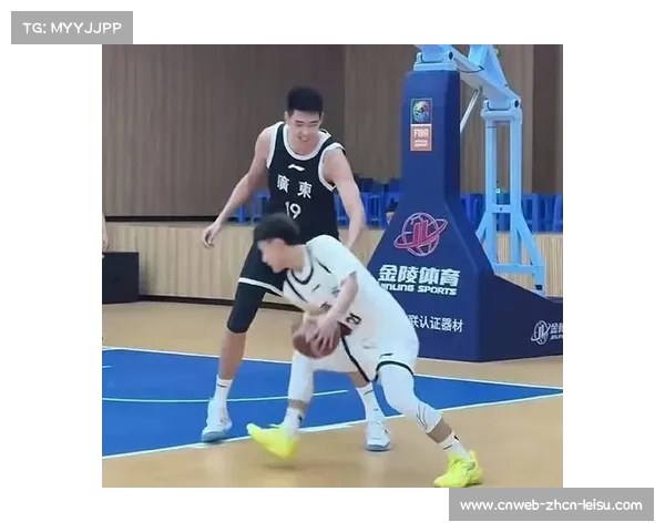 全运会决赛徐昕篮下大帽,广东内线筑起防守屏障 全运会决赛徐昕篮下大帽,广东内线筑起防守屏障